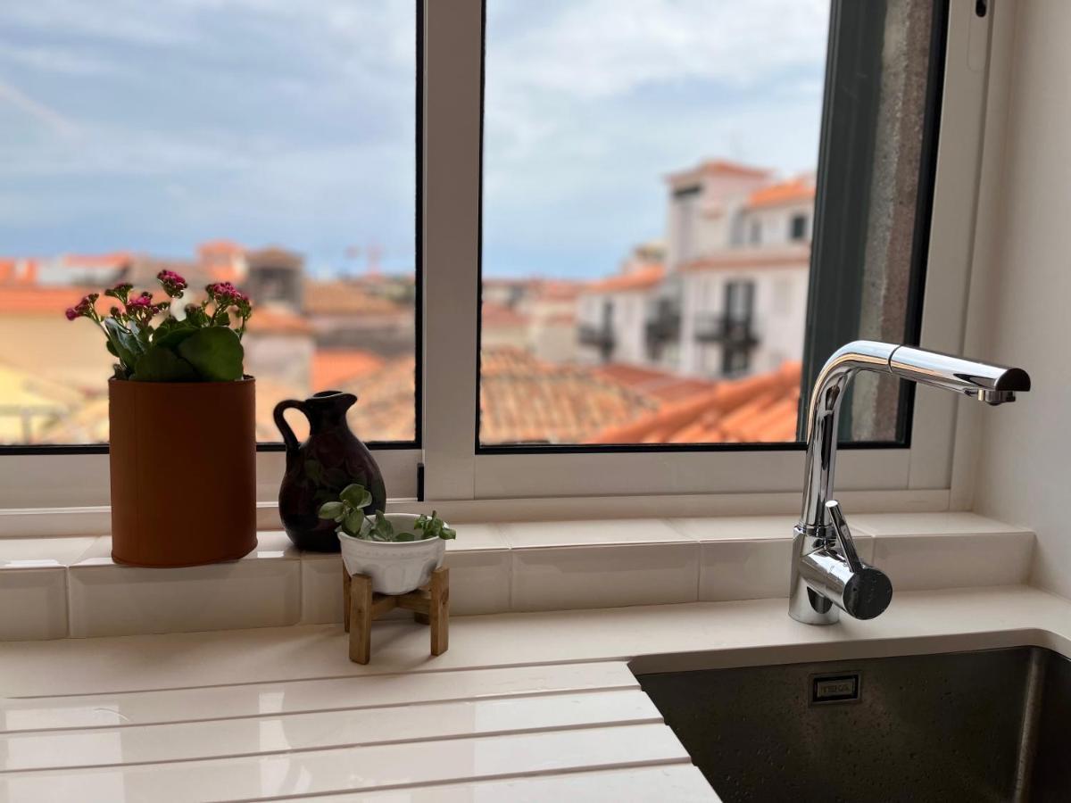 Lovely 2-Bedroom Rental Unit In Historic Funchal Bagian luar foto