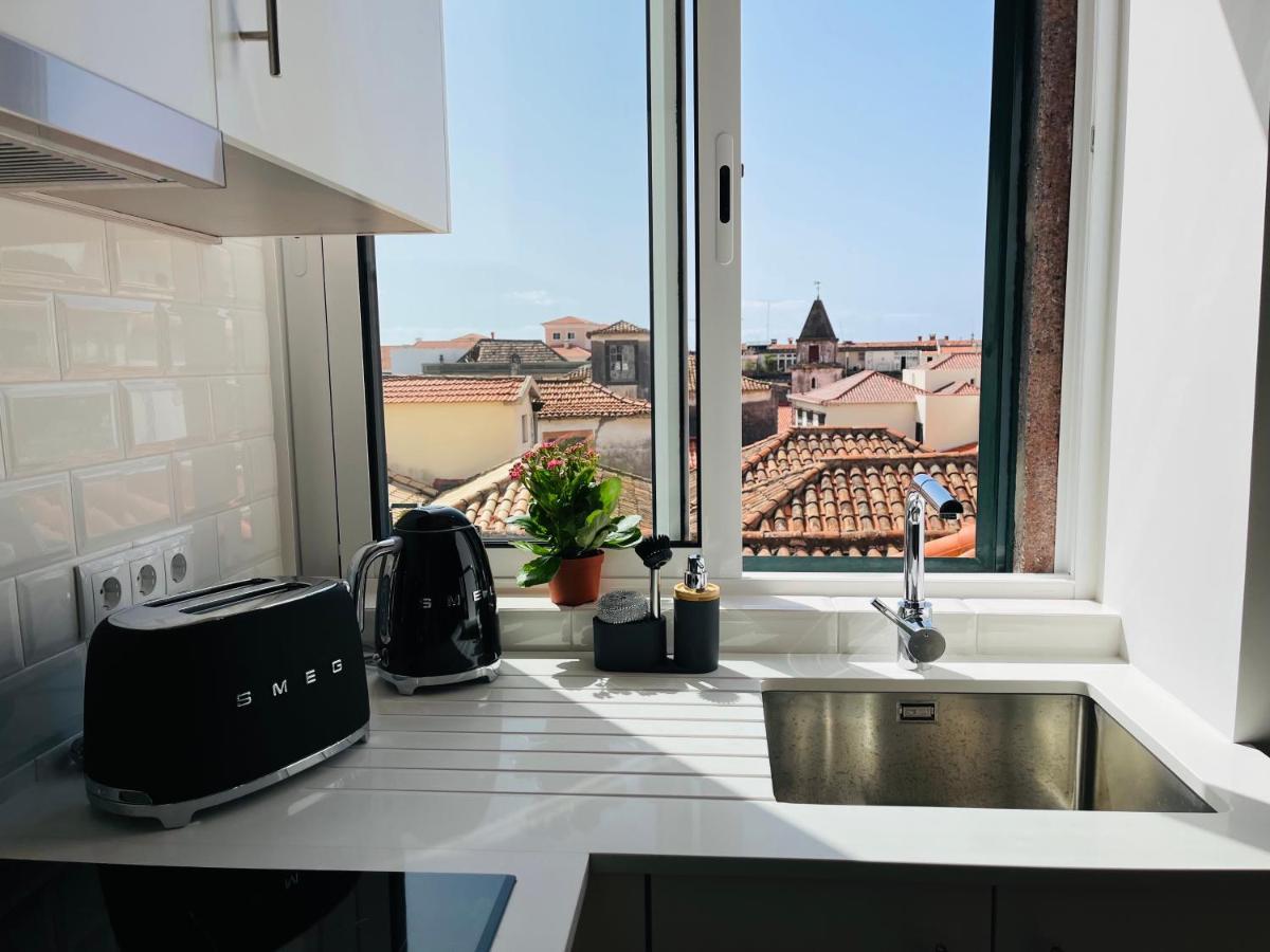 Lovely 2-Bedroom Rental Unit In Historic Funchal Bagian luar foto